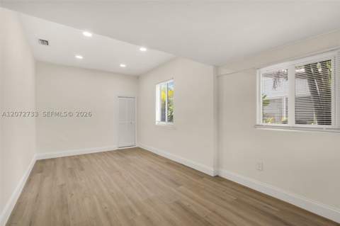 1514 NE 176th St, North Miami Beach FL - photo 13 of 27