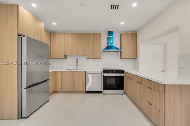 3 bedroom SingleFamilyResidence at 1514 NE 176th St, Fulford By The Sea Sec P, North Miami Beach — photo 2
