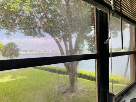 20860 San Simeon Way 205-6, Miami FL - photo 10 of 40