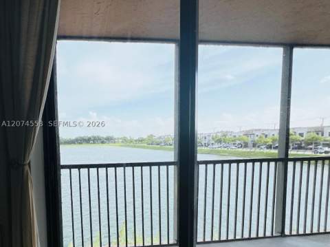 20860 San Simeon Way 205-6, Miami FL - photo 17 of 40