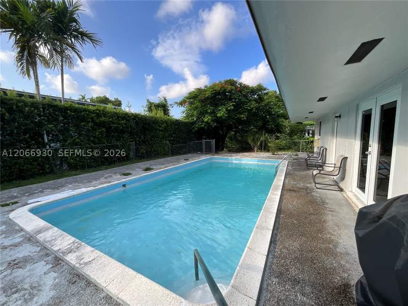3 bedroom SingleFamilyResidence at 12325 NE 2nd Ct, Baumgartner Sub, North Miami — photo 4