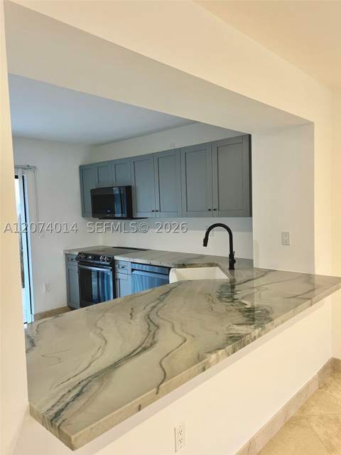7803 SW 102nd Ln, Miami FL - photo 15 of 36