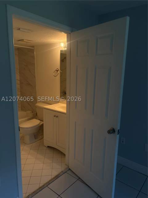 2910 SE 13th Rd 105-44, Homestead FL - photo 14 of 51