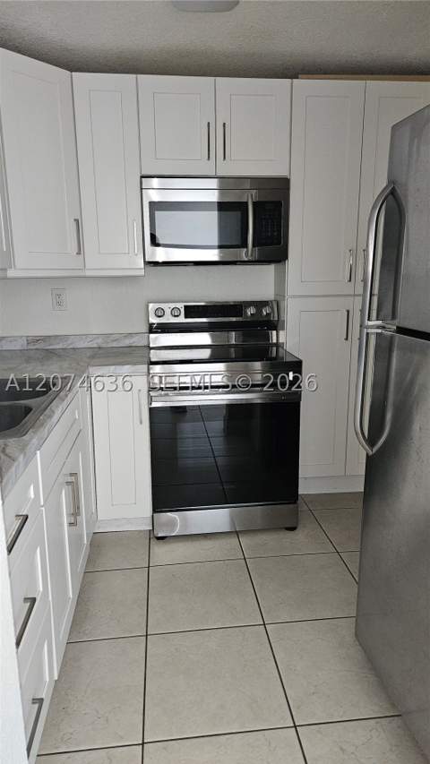 9320 Fontainebleau Blvd 401, Miami FL - photo 6 of 14