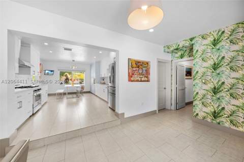 831 NE 109th St, Biscayne Park FL - photo 20 of 67