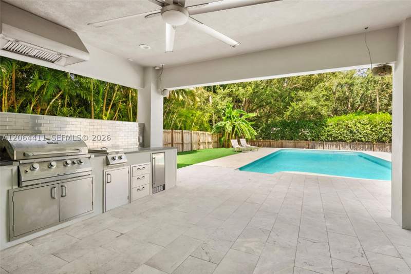 5 bedroom SingleFamilyResidence at 831 NE 109th St, Amd Pl Griffing Biscayne, Biscayne Park — photo 5