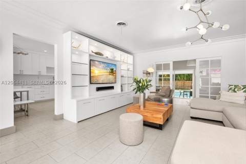 831 NE 109th St, Biscayne Park FL - photo 9 of 67