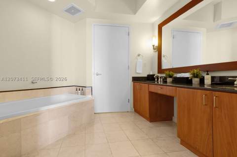 18001 Collins Ave 1514, Sunny Isles Beach FL - photo 7 of 25