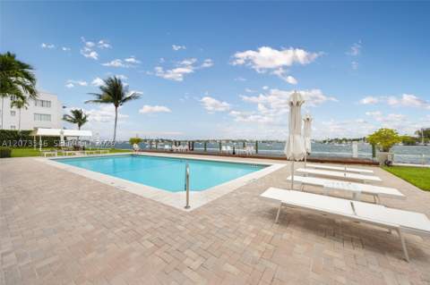 1110 Venetian Way 2B, Miami FL - photo 13 of 16