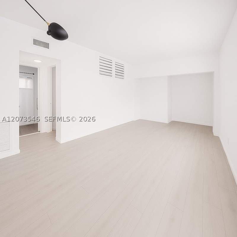 1 bedroom StockCooperative at 1110 Venetian Way 2B, Sandpiper Villas Co-Op, Miami — photo 5