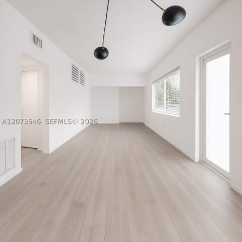 1110 Venetian Way 2B, Miami FL - photo 7 of 16