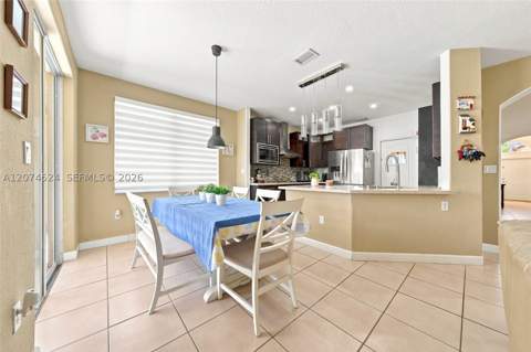15429 SW 36th Ter, Miami FL - photo 13 of 40