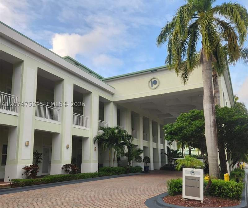 1 bedroom Condominium at 5300 NW 87th Ave 614, The Blue A Resort Hotel C, Doral — photo 2