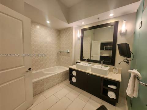5300 NW 87th Ave 614, Doral FL - photo 9 of 15