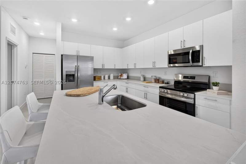 5 bedroom SingleFamilyResidence at 19583 SW 337 Ter, Acacia Groves, Miami — photo 3
