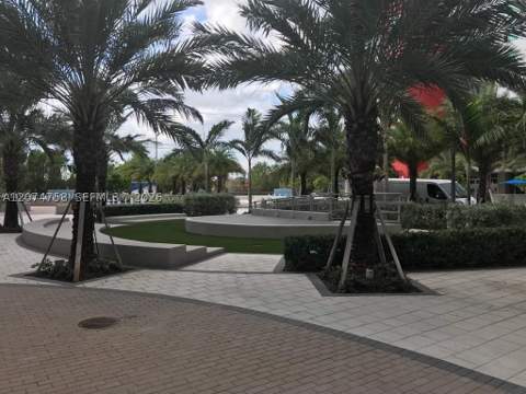 7751 NW 107th Ave 707, Doral FL - photo 12 of 13