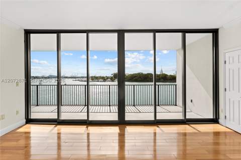 1000 Venetian Way 301/303, Miami FL - photo 23 of 40