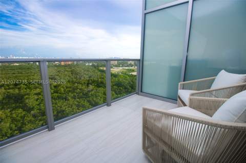 2411 Laguna Circle 1704, North Miami FL - photo 21 of 59