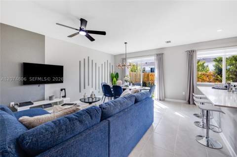 754 SE 15 St, Homestead FL - photo 10 of 25