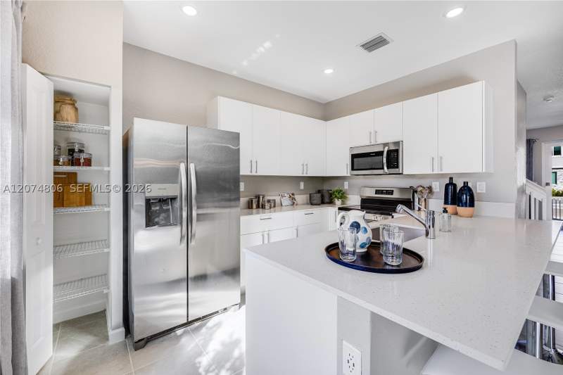 3 bedroom Townhouse at 754 SE 15 St, Terra Sol, Homestead — photo 4