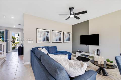 754 SE 15 St, Homestead FL - photo 9 of 25