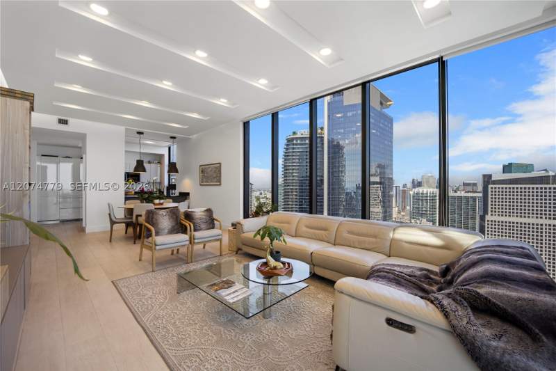 3 bedroom Condominium at 1010 Brickell Ave 4701, 1010 Brickell Condo, Miami — photo 5