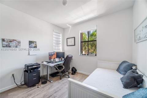 10334 NW 30th Ter, Doral FL - photo 15 of 34
