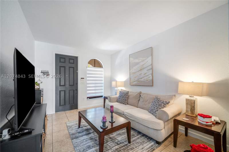 3 bedroom SingleFamilyResidence at 10334 NW 30th Ter, Beacon At Doral, Doral — photo 4