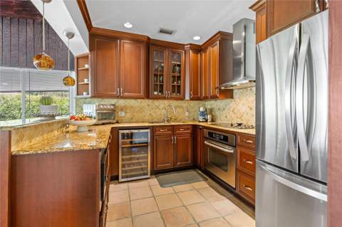 2831 SW 21st Ter, Miami FL - photo 10 of 29
