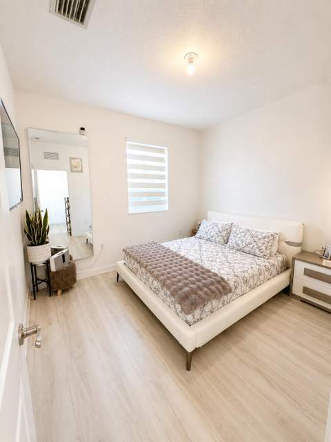 424 NW 203rd Terrace, Miami Gardens FL - photo 14 of 27