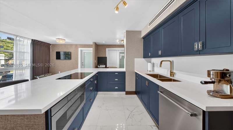 1 bedroom Condominium at 1400 Pennsylvania Ave 11, Terrace East Condo, Miami Beach — photo 4