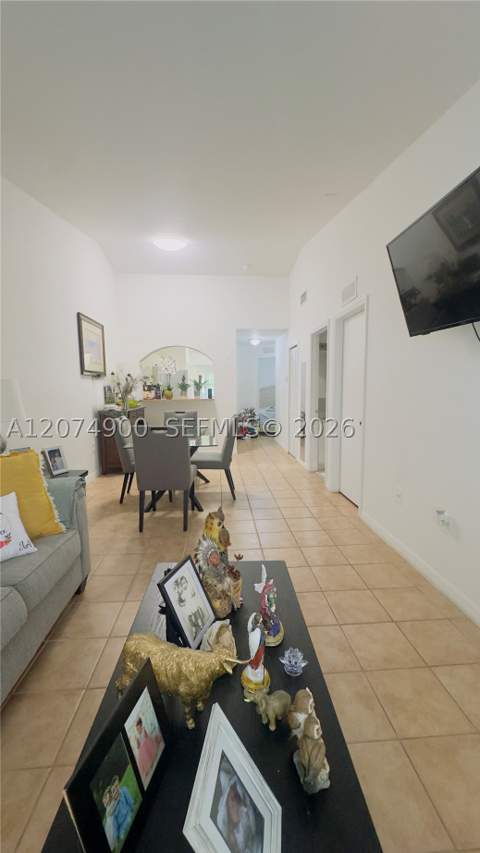 990 NE 33rd Ter 202, Homestead FL - photo 6 of 37