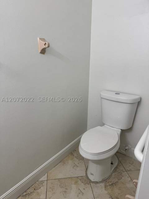 10851 SW 6th St 5, Sweetwater FL - photo 10 of 21