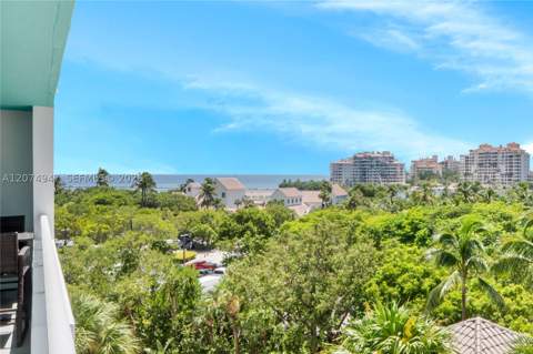 400 S Pointe Dr 505, Miami Beach FL - photo 8 of 43