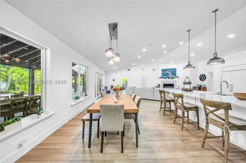 8440 SW 182nd Ter, Palmetto Bay FL - photo 21 of 81