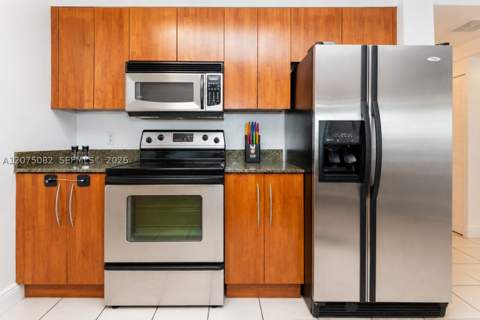 1200 Brickell Bay Dr 3207, Miami FL - photo 11 of 15