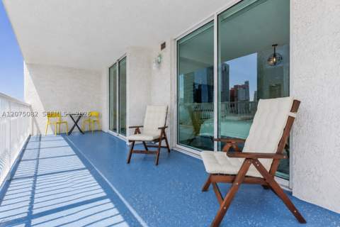 1200 Brickell Bay Dr 3207, Miami FL - photo 12 of 15