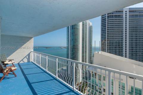 1200 Brickell Bay Dr 3207, Miami FL - photo 13 of 15