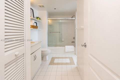 1200 Brickell Bay Dr 3207, Miami FL - photo 9 of 15
