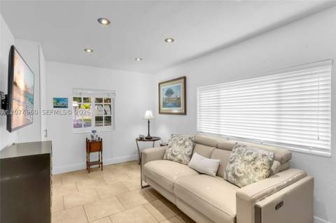 6387 SW 42nd St, South Miami FL - photo 9 of 31