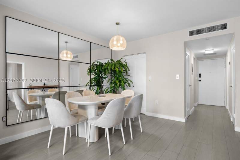 1 bedroom Condominium at 2899 Collins Ave 1624, Triton Tower Condo, Miami Beach — photo 5