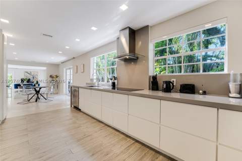 140 N Hibiscus Dr, Miami Beach FL - photo 14 of 41