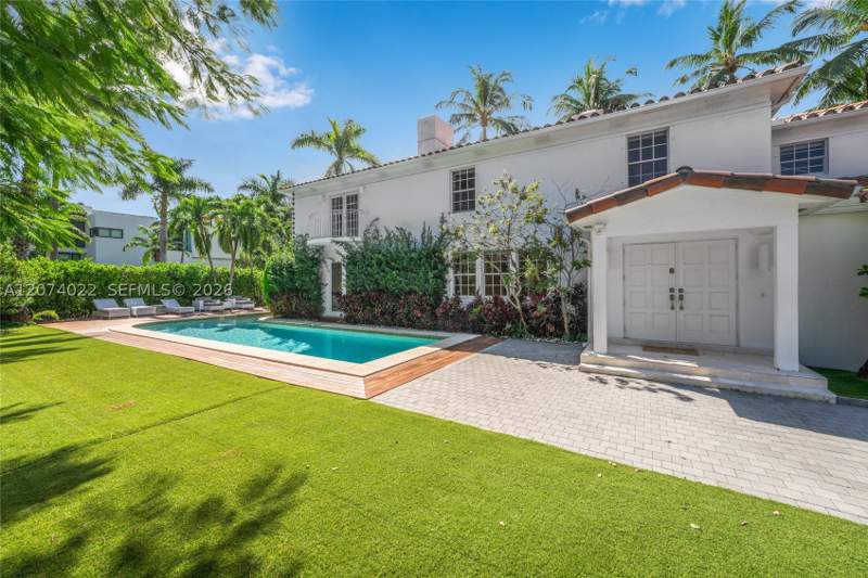 5 bedroom SingleFamilyResidence at 140 N Hibiscus Dr, Hibiscus Island, Miami Beach — photo 2