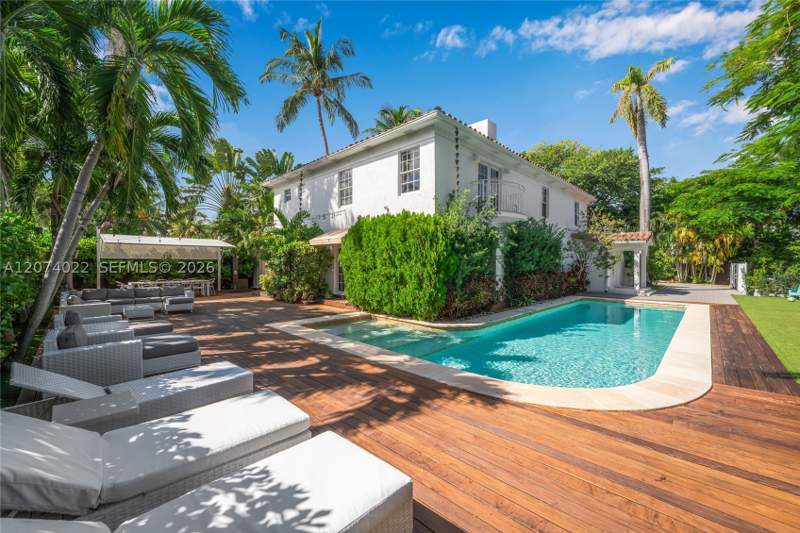 5 bedroom SingleFamilyResidence at 140 N Hibiscus Dr, Hibiscus Island, Miami Beach — photo 4