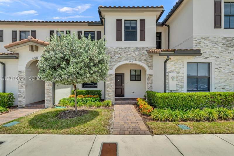 3 bedroom Townhouse at 24641 SW 117th Path, Silver Palm Residential H, Homestead — photo 4