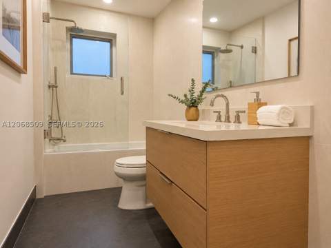 829 Genoa St, Coral Gables FL - photo 11 of 20