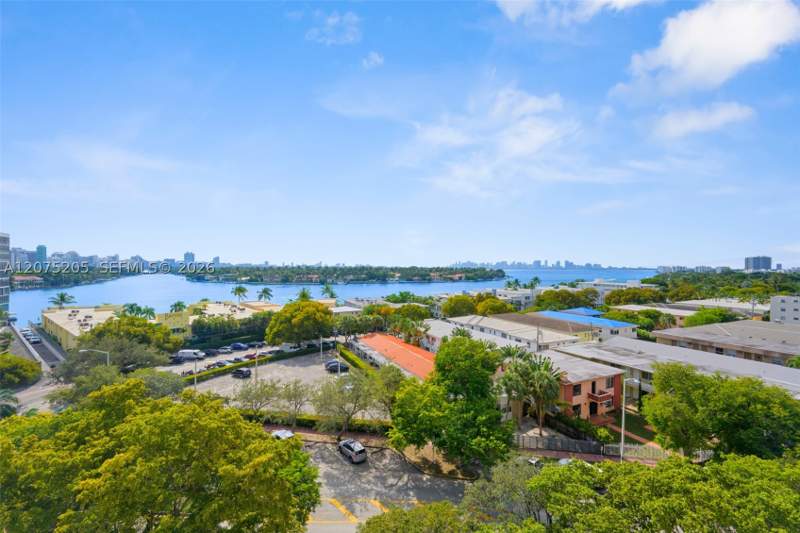 1 bedroom Condominium at 6900 Bay Dr 8A, Stanton House Condo, Miami Beach — photo 2