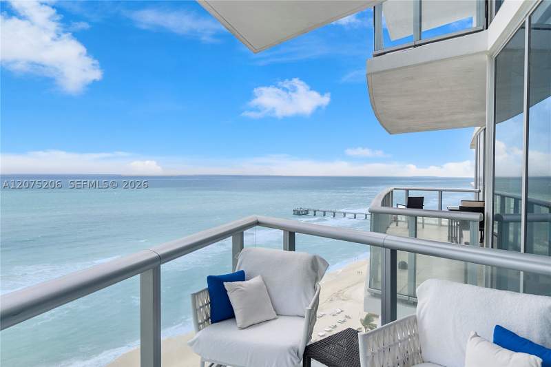 1 bedroom Condominium at 17001 Collins Ave 1703, Jade Beach Condo, Sunny Isles Beach — photo 3