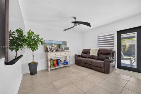 15401 SW 144th Ave, Miami FL - photo 13 of 46