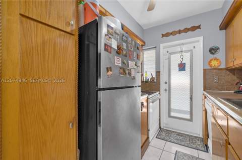 7840 Harding Ave 1, Miami Beach FL - photo 12 of 29